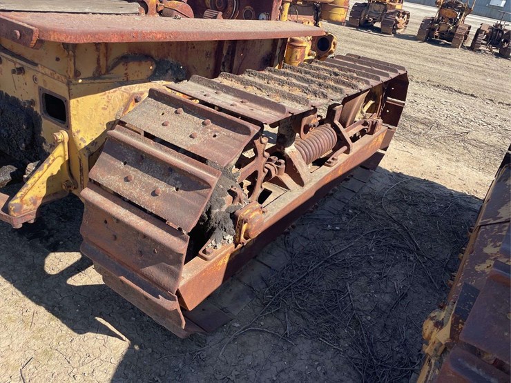 caterpillar-d4-image-23