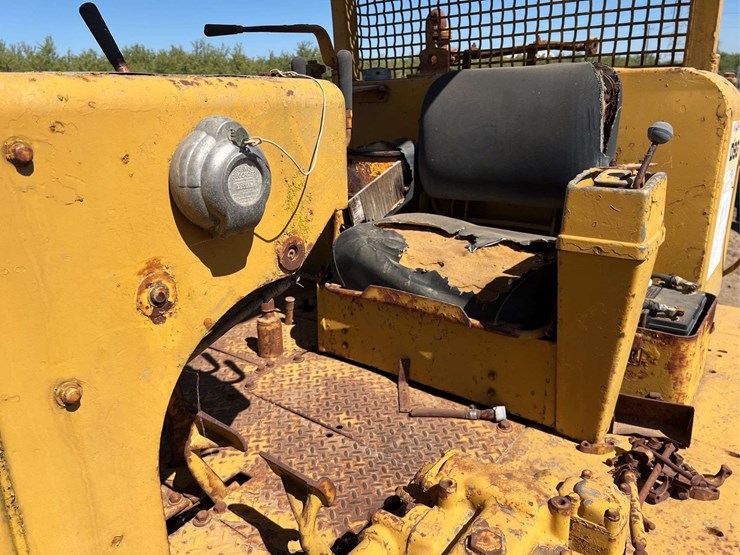 caterpillar-d9g-image-64