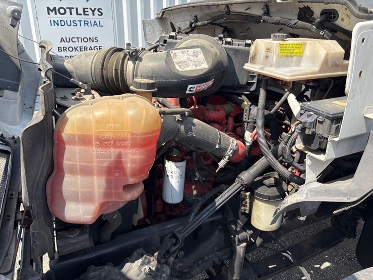 2015-ford-f750-image-14