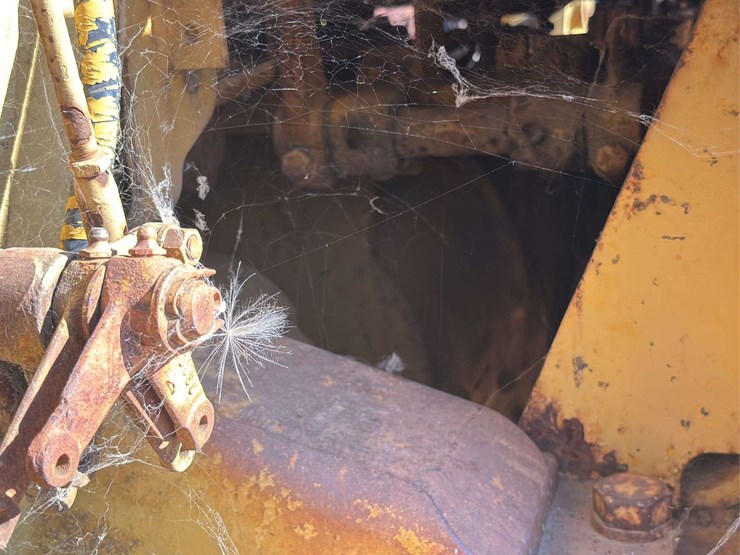 caterpillar-d9-image-101