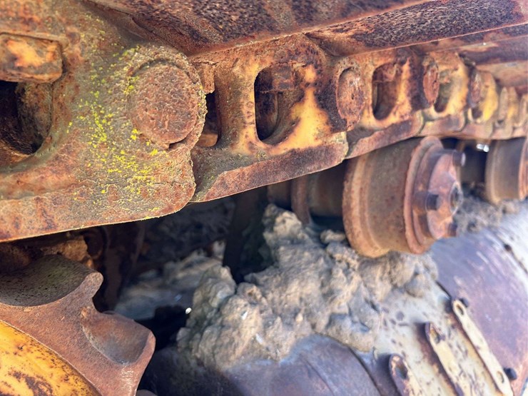 caterpillar-d8-image-95