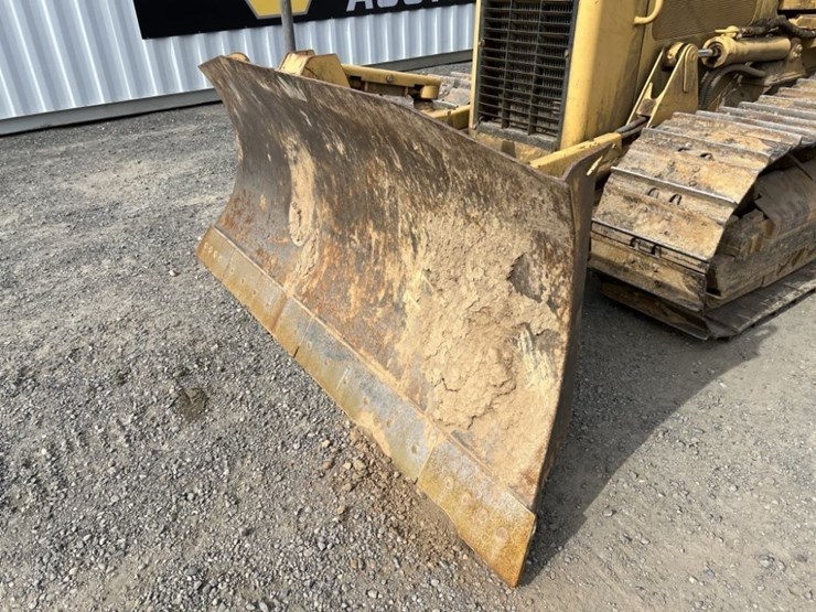 caterpillar-d5g-xl-image-9