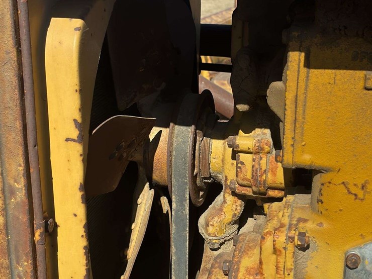 caterpillar-d4-image-37
