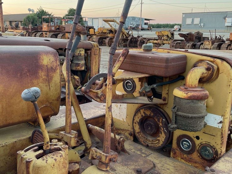 caterpillar-d4-image-39