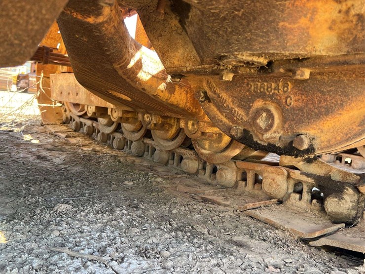 caterpillar-d4-image-24