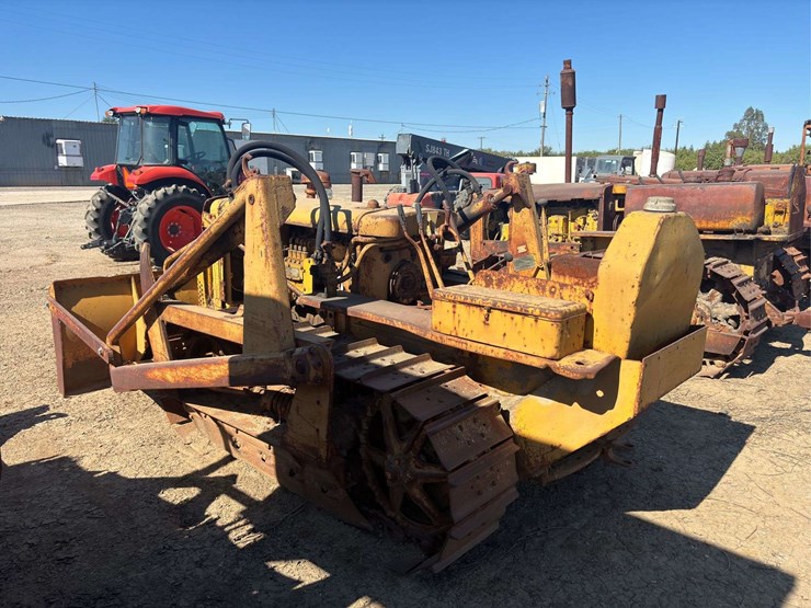 caterpillar-d2-image-4