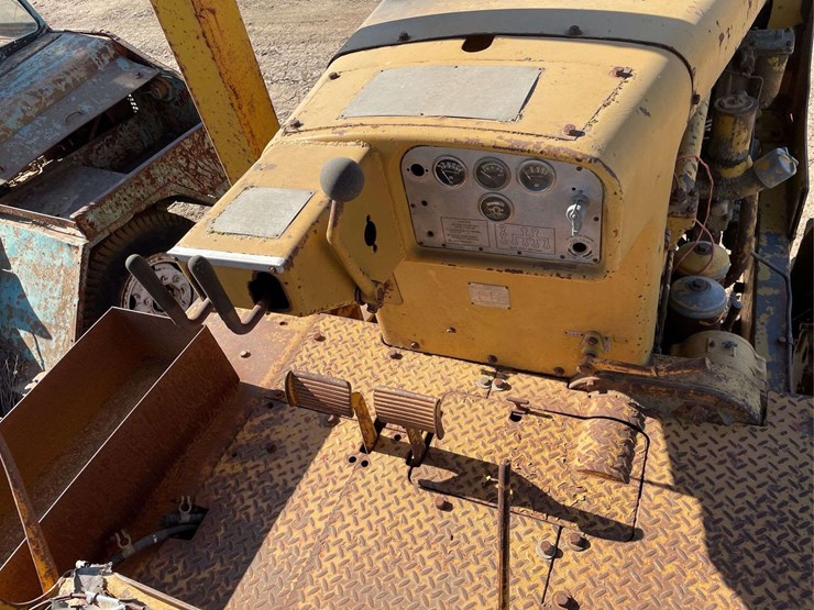caterpillar-d8-image-37