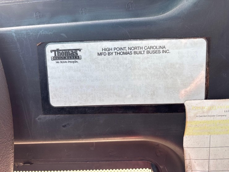 2007-freightliner-b2-image-21