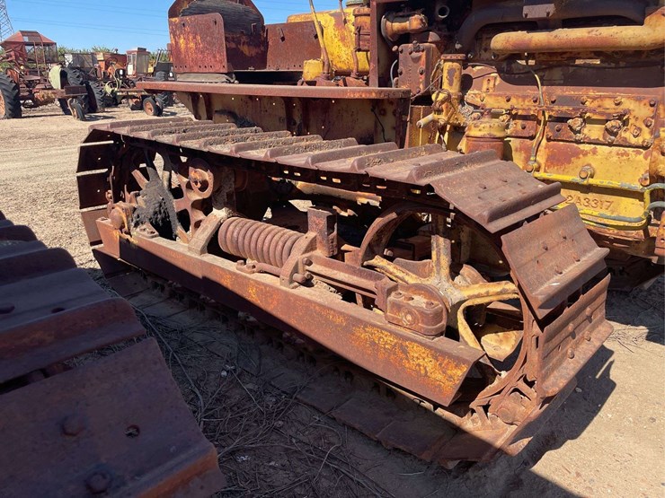 caterpillar-d4-image-16