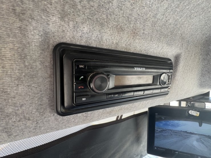 2020-volvo-a60h-image-41