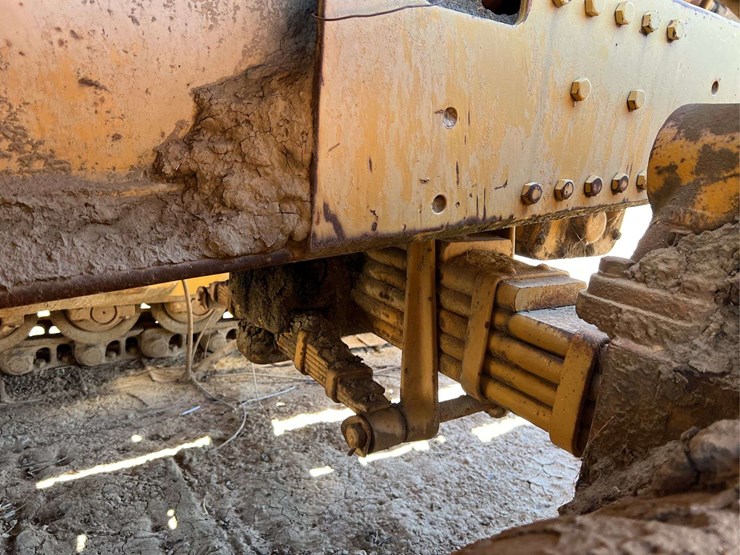 caterpillar-d8-image-99
