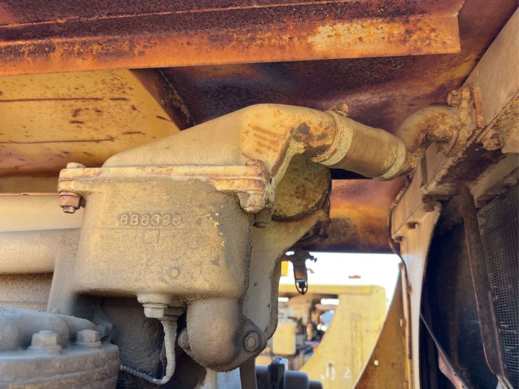 caterpillar-d8-image-42