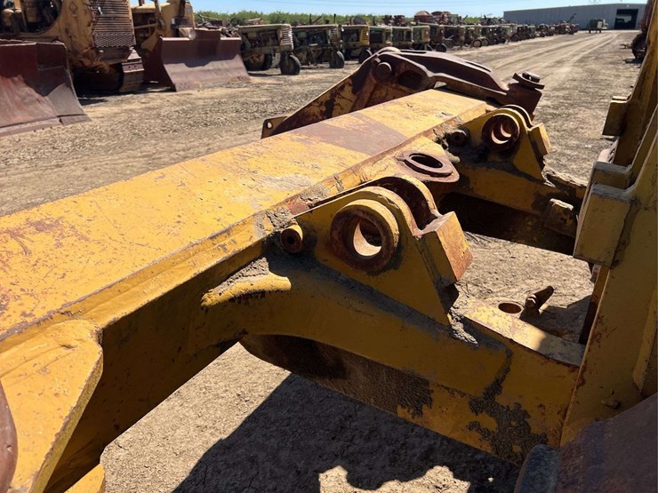 caterpillar-d9g-image-121