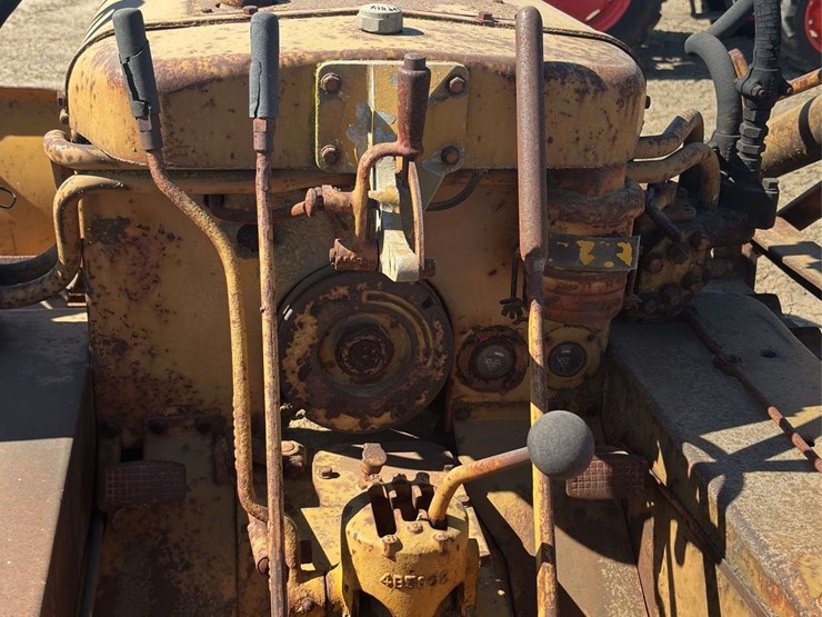 caterpillar-d2-image-54