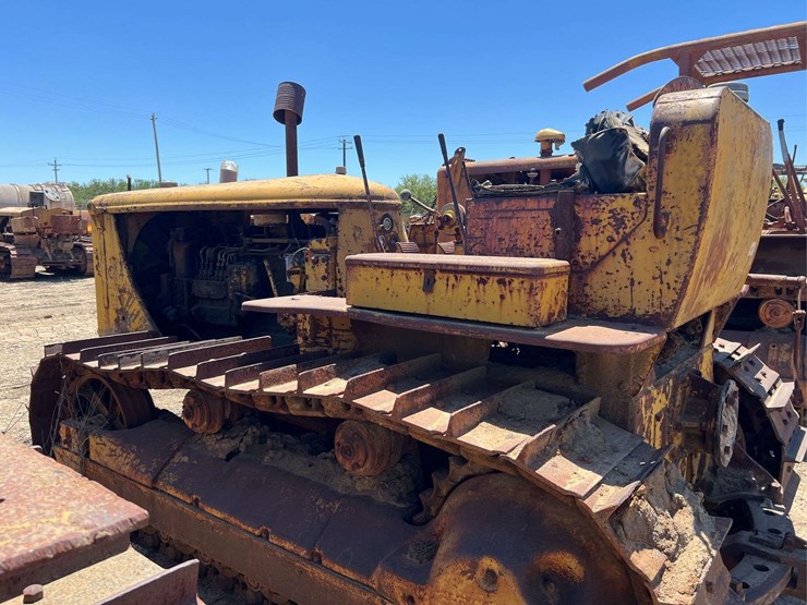 caterpillar-d6-image-21