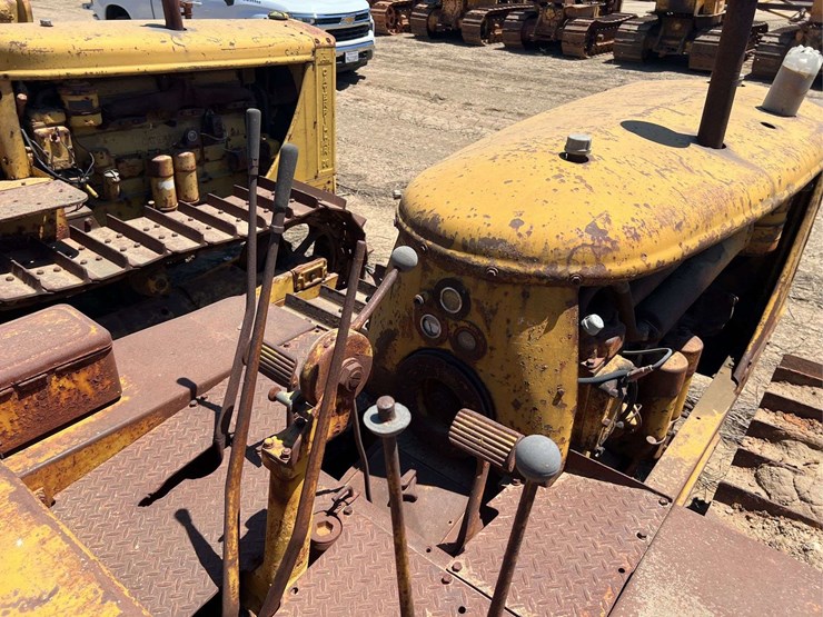caterpillar-d6-image-22