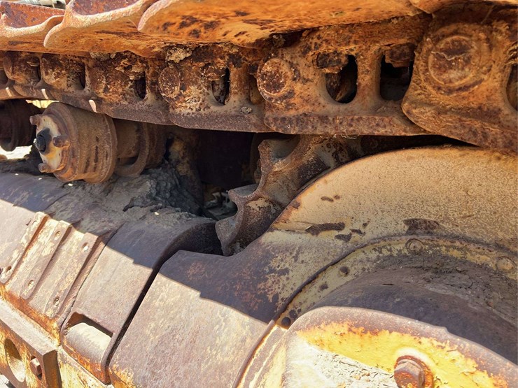 caterpillar-d8-image-102