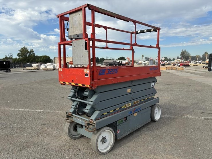 2004-skyjack-sjiii3226-image-1