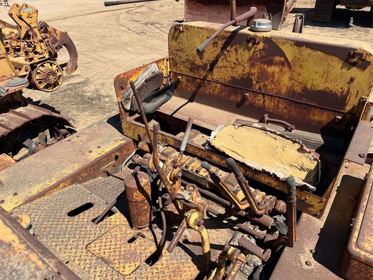 caterpillar-d8-image-20