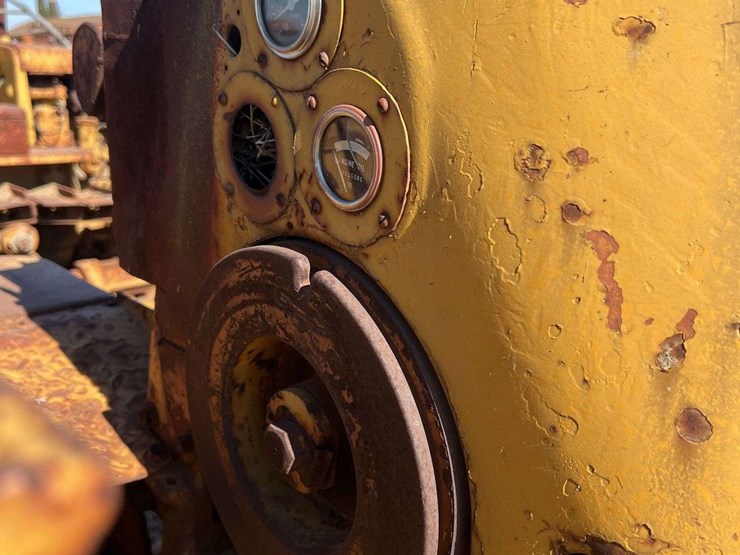 caterpillar-d6-image-14