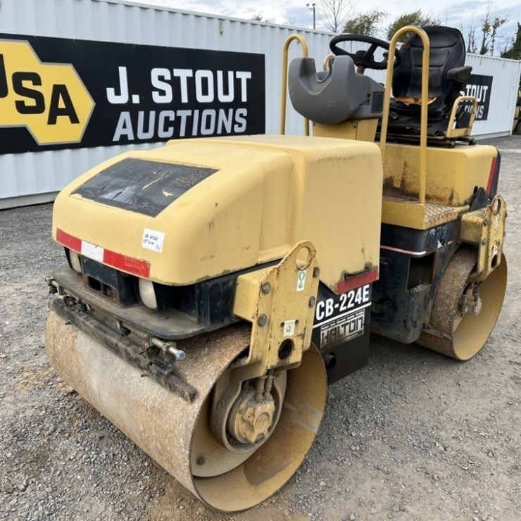 2005 CATERPILLAR CB-224E