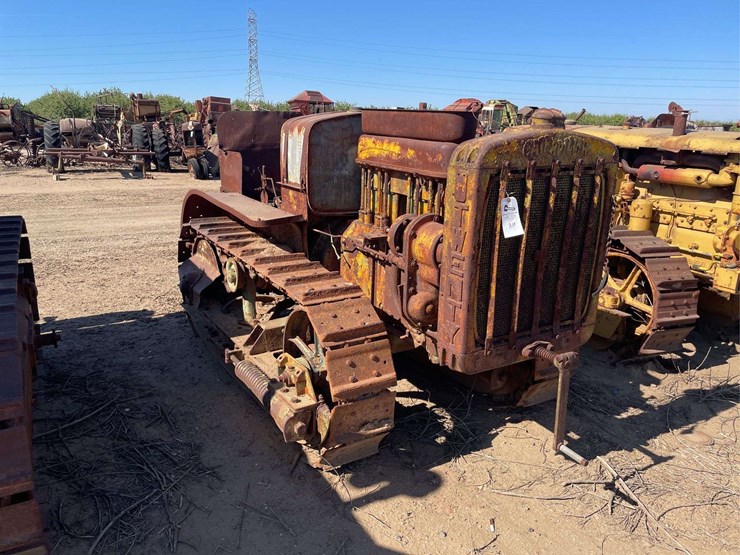 caterpillar-twenty-image-9