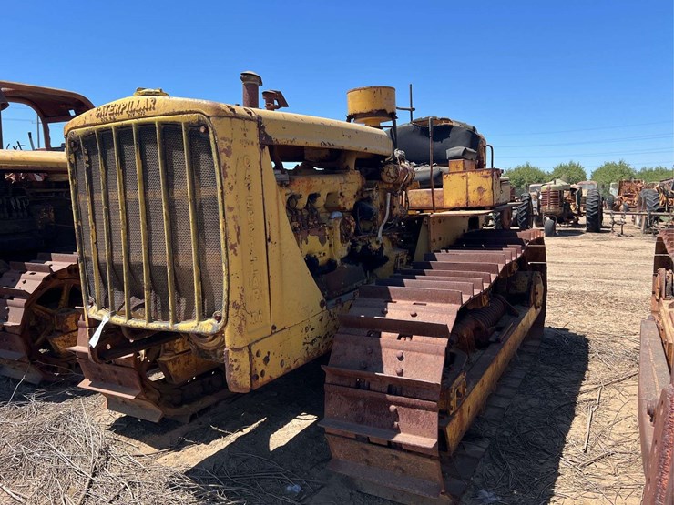 caterpillar-d6-image-1
