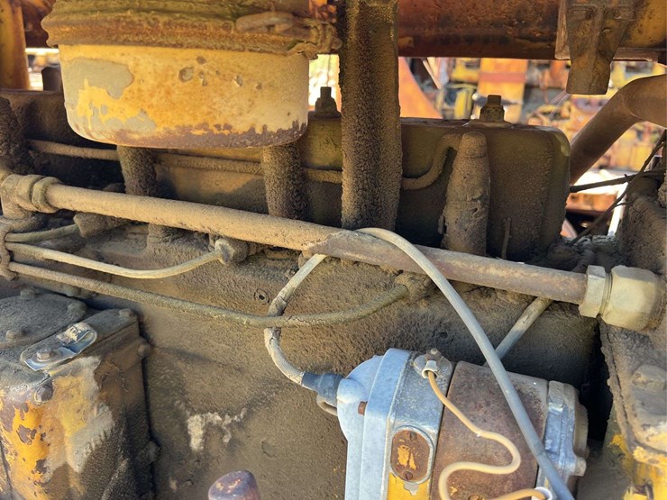 caterpillar-d6-image-39