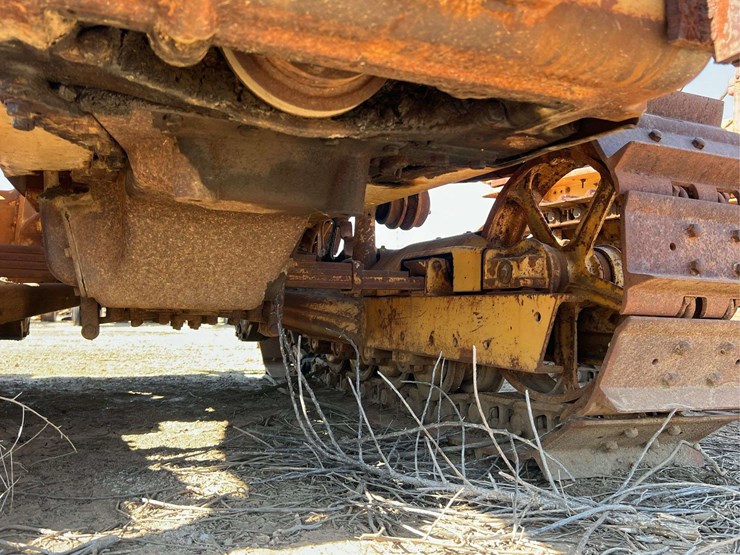 caterpillar-d4-image-59