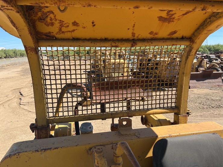 caterpillar-d9g-image-24