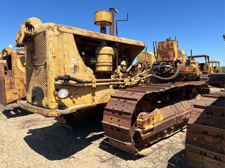 caterpillar-d8-image-1