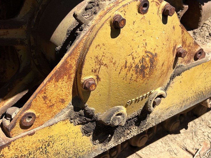 caterpillar-d6-image-106