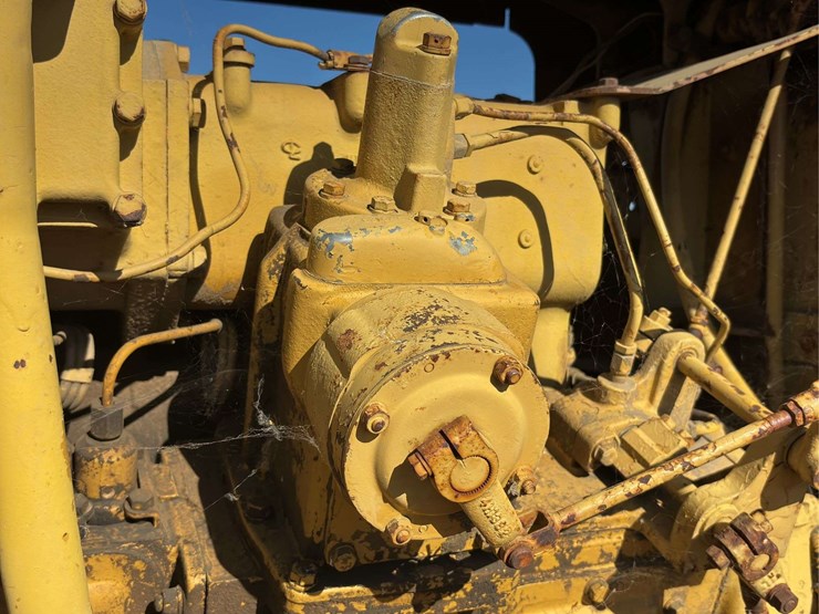 caterpillar-d9-image-95