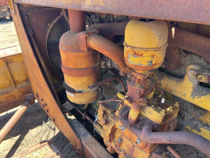caterpillar-d8-image-36
