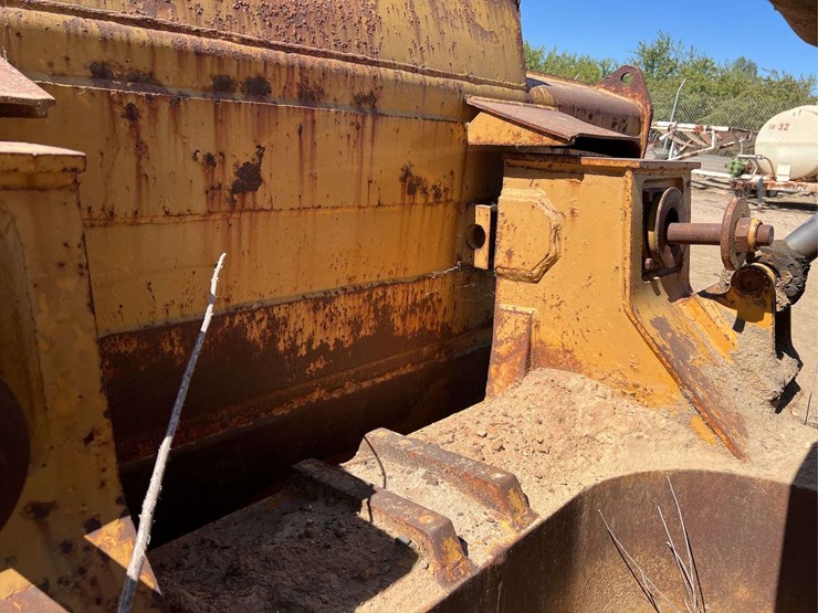 caterpillar-d9g-image-86