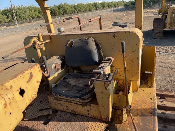 caterpillar-d9g-image-38