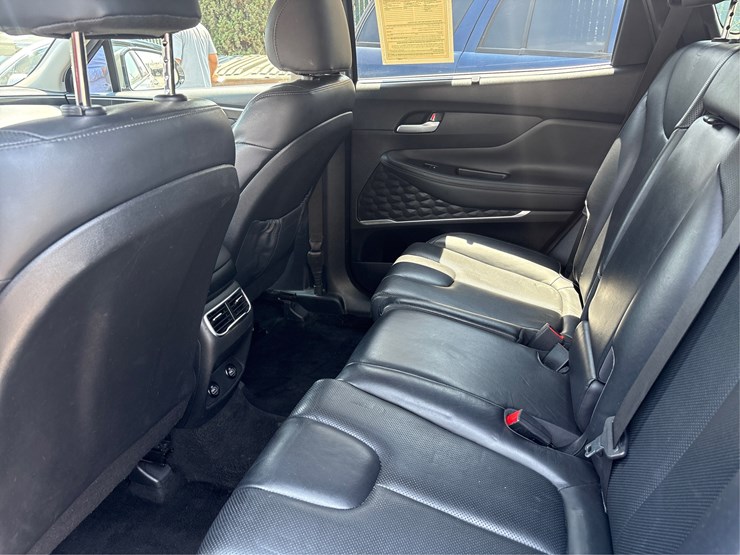 2021-hyundai-santa-fe-image-17