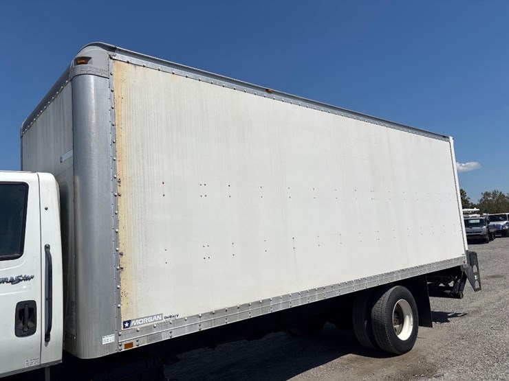 2011-international-durastar-4400-image-13