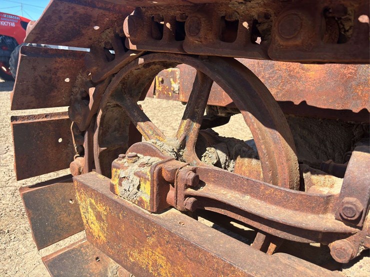 caterpillar-d4-image-38