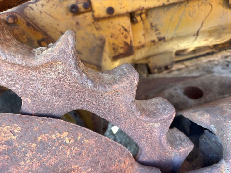 caterpillar-d4-image-30