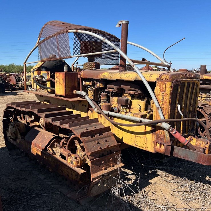 CATERPILLAR D4
