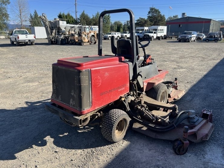 2009-toro-groundsmaster-4000d-image-4