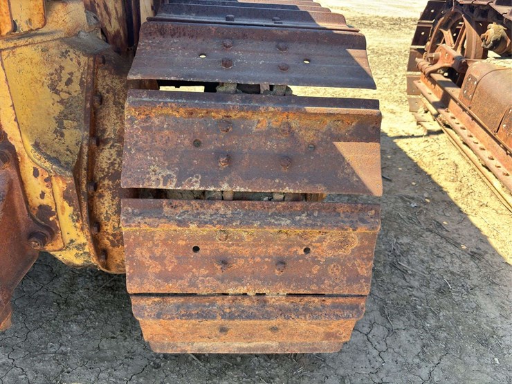 caterpillar-d4-image-27