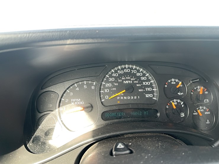 lot#-311-2006-chevy-silverado-**offsite**-buy-now-image-9