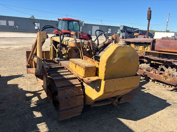 caterpillar-d2-image-5