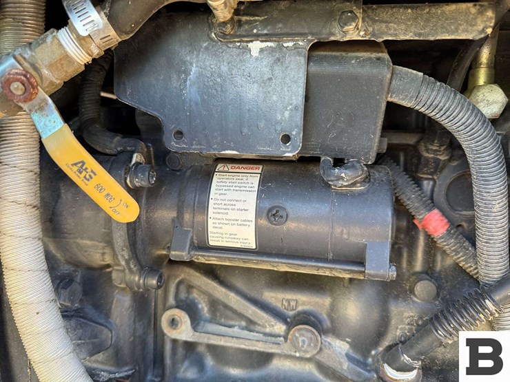 2014-new-holland-t4.105-image-52