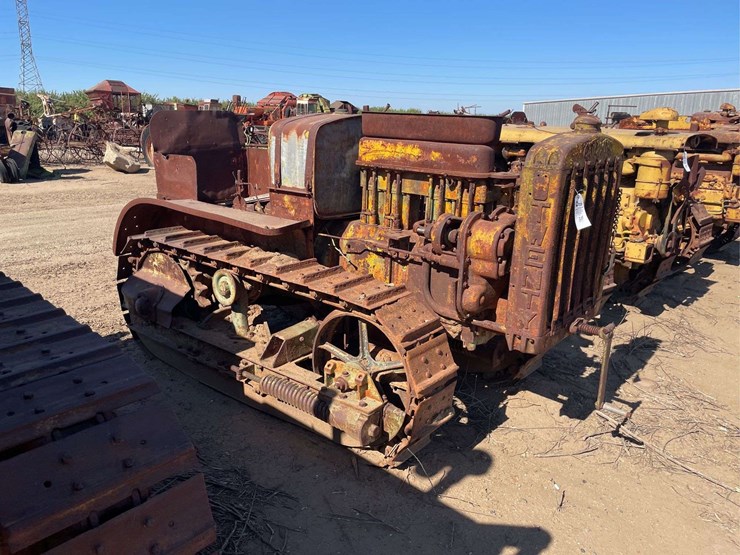 caterpillar-twenty-image-1