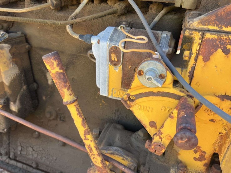 caterpillar-d6-image-40