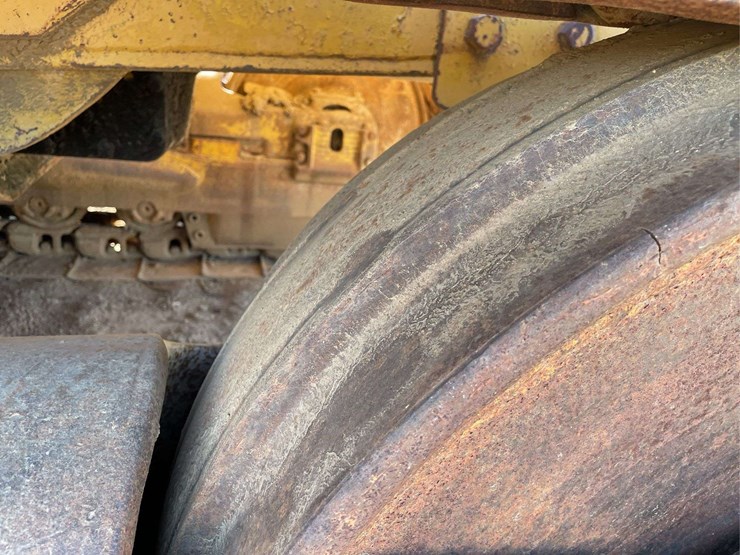 caterpillar-d8-image-14