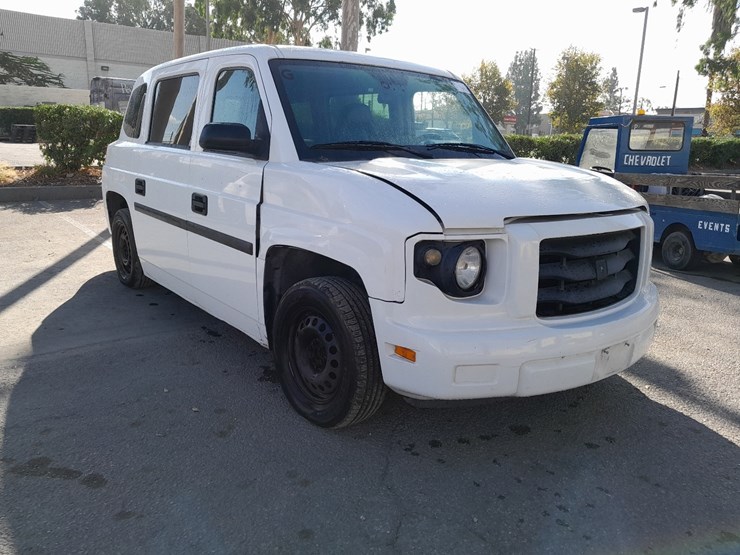 lot#---2012-vpg-mv-1-handicap-van-image-1